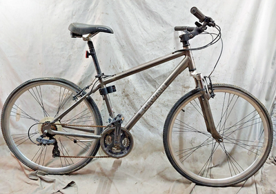 2017 Schwinn Trailway Hybrid Bike Medium 17.5