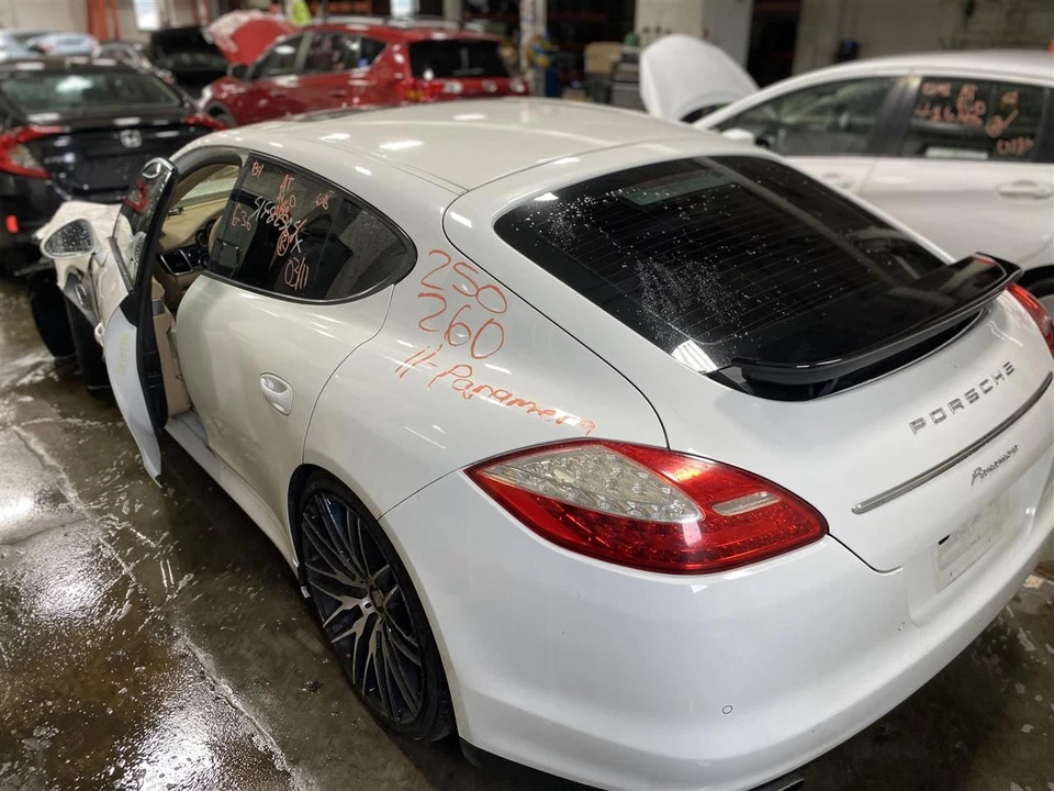 TRUNK LID Porsche Panamera 2010 10 2011 11 2012 12 2013 13 White 1406934 Foto 4 de 4