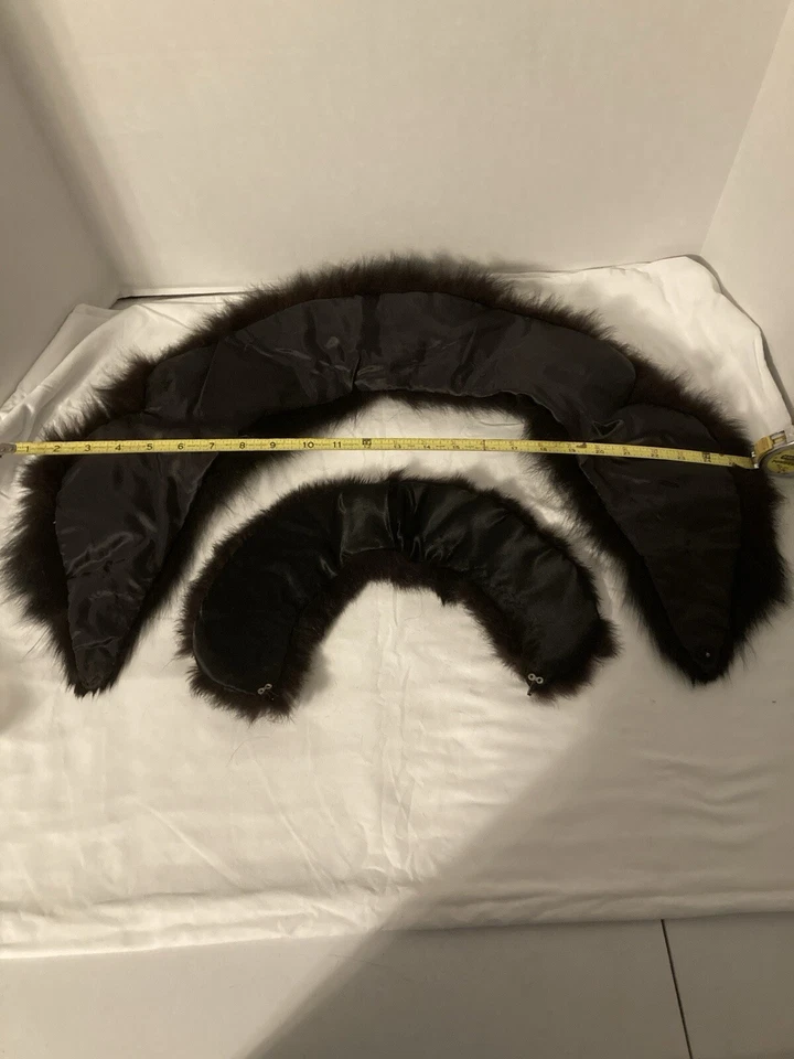 Collares de piel sintética negros Foto 3 de 4