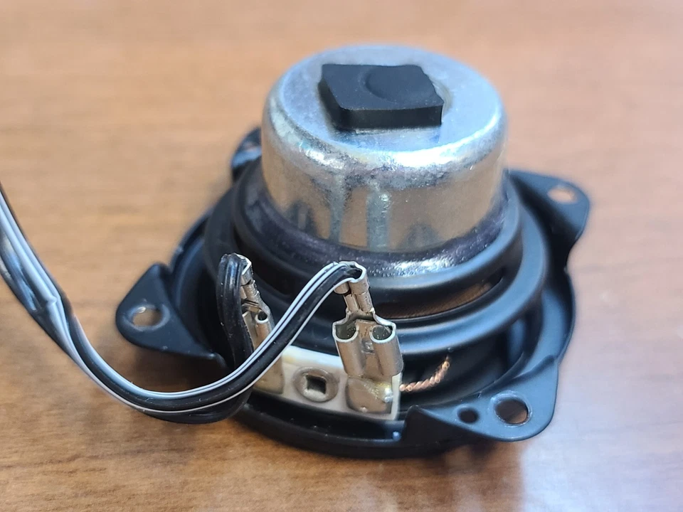 ORIGINAL JBL LINK VIEW WIRELESS BLUETOOTH SMART SPEAKER DRIVER REPLACEMENT PARTS - Image 4 of 4