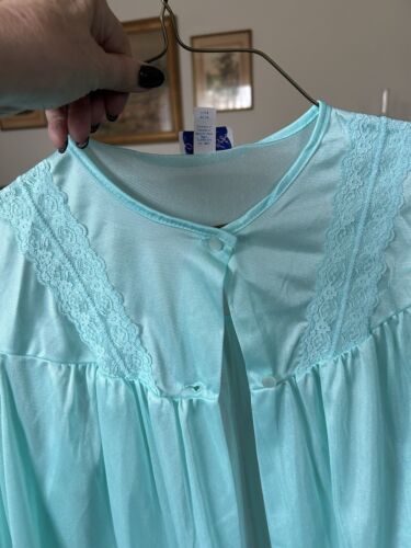 Women’s Vintage Bed Jacket With Tags Small - Picture 2 of 5