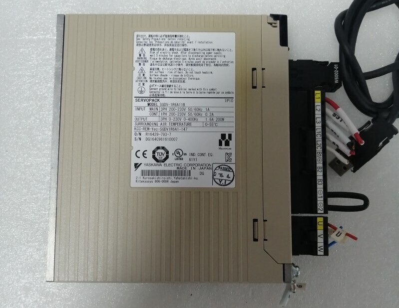 専用ページ　SGDV-1R6A11B 3台 Yaskawa SGDV-1R6A11B Servo Driver 1PC New SGDV1R6A11B Expedited