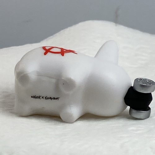 WHITE ANARCHY HAZMAT CHASE 1:50 kidrobot RARE kozik HAPPY LABBIT MINI LR1 - Picture 4 of 5
