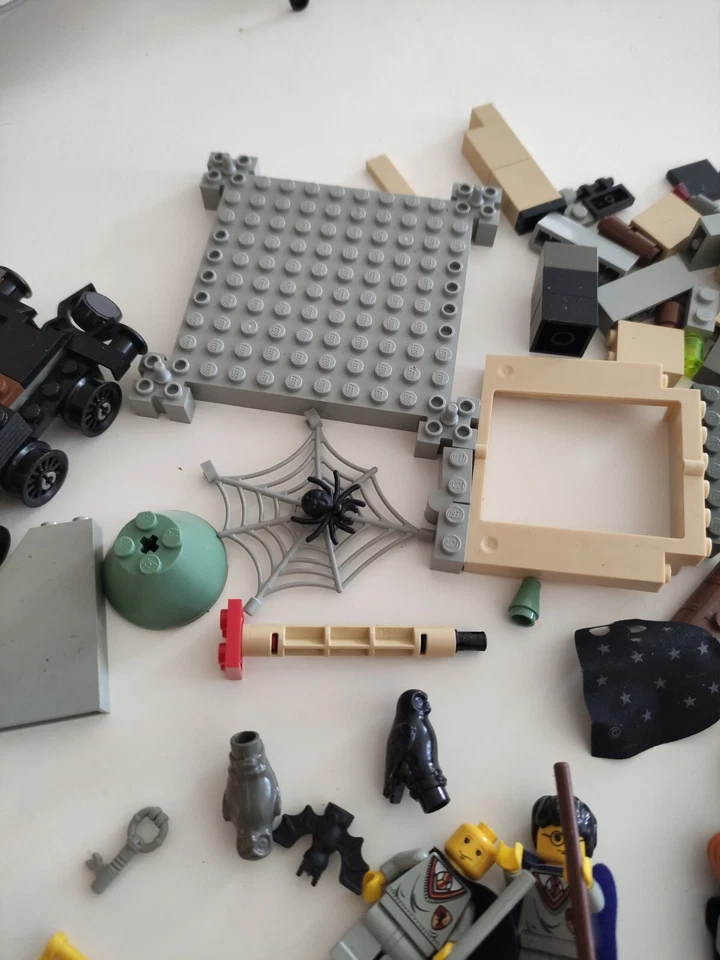 LEGO Harry Potter 4706 Forbidden Corridor, photo 4 sur 5