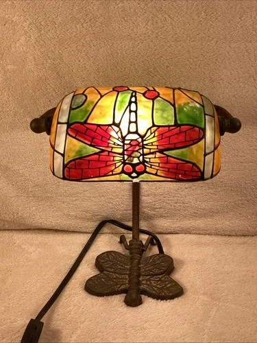 Vtg Tiffany Style Dragonfly Banker’s Desk Lamp Stained Glass & Cast Iron 9”
