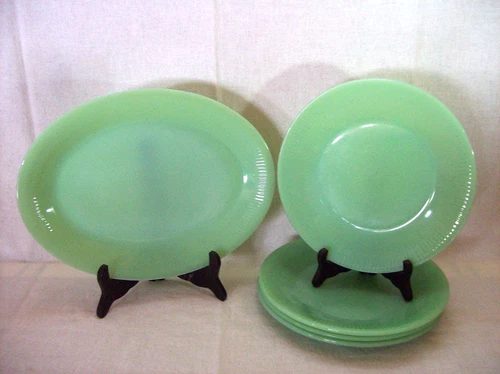 VINTAGE FIRE KING JADEITE "JAY RAY"   12" OVAL PLATTEER  &  4 - 9" DINNER PLATES