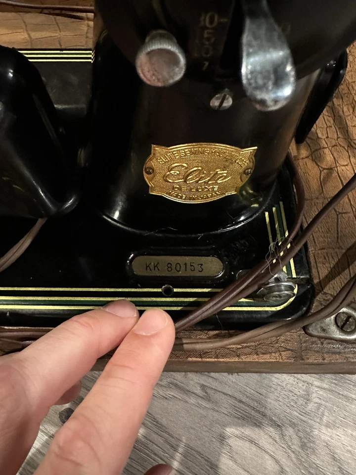 SERVICED Heavy Duty Vtg Singer 15 Clone Sewing Machine Black /green Deluxe - Image 4 of 4