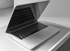 Apple Mac Book Pro 13" gek.2017 Retina 8GB 1 TB SSD !!!
