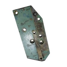 Used Sway Block Support Plate - Left Hand Fits John Deere 2940 2950 2955 At26431