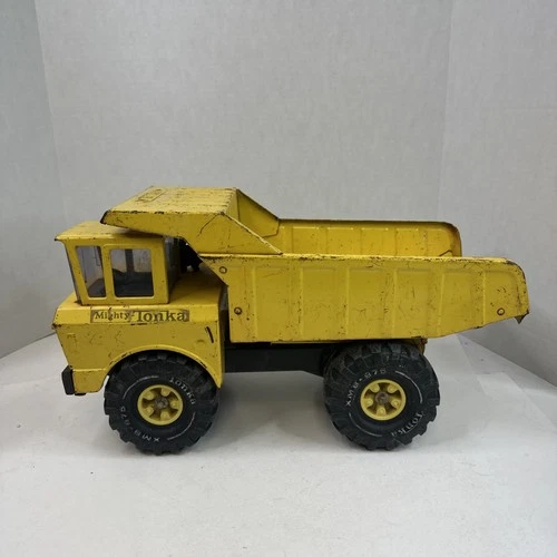 Vintage 1970s Mighty Tonka XMB-975 Yellow Pressed Steel  Metal Dump Truck Y8