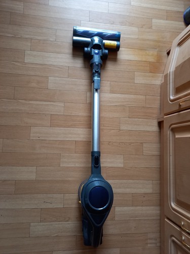 Akkustaubsauger Model:XL-618A/2.2; DC 22,2 V; 2200mAh.;48,84 Wh.;Li-Ion.