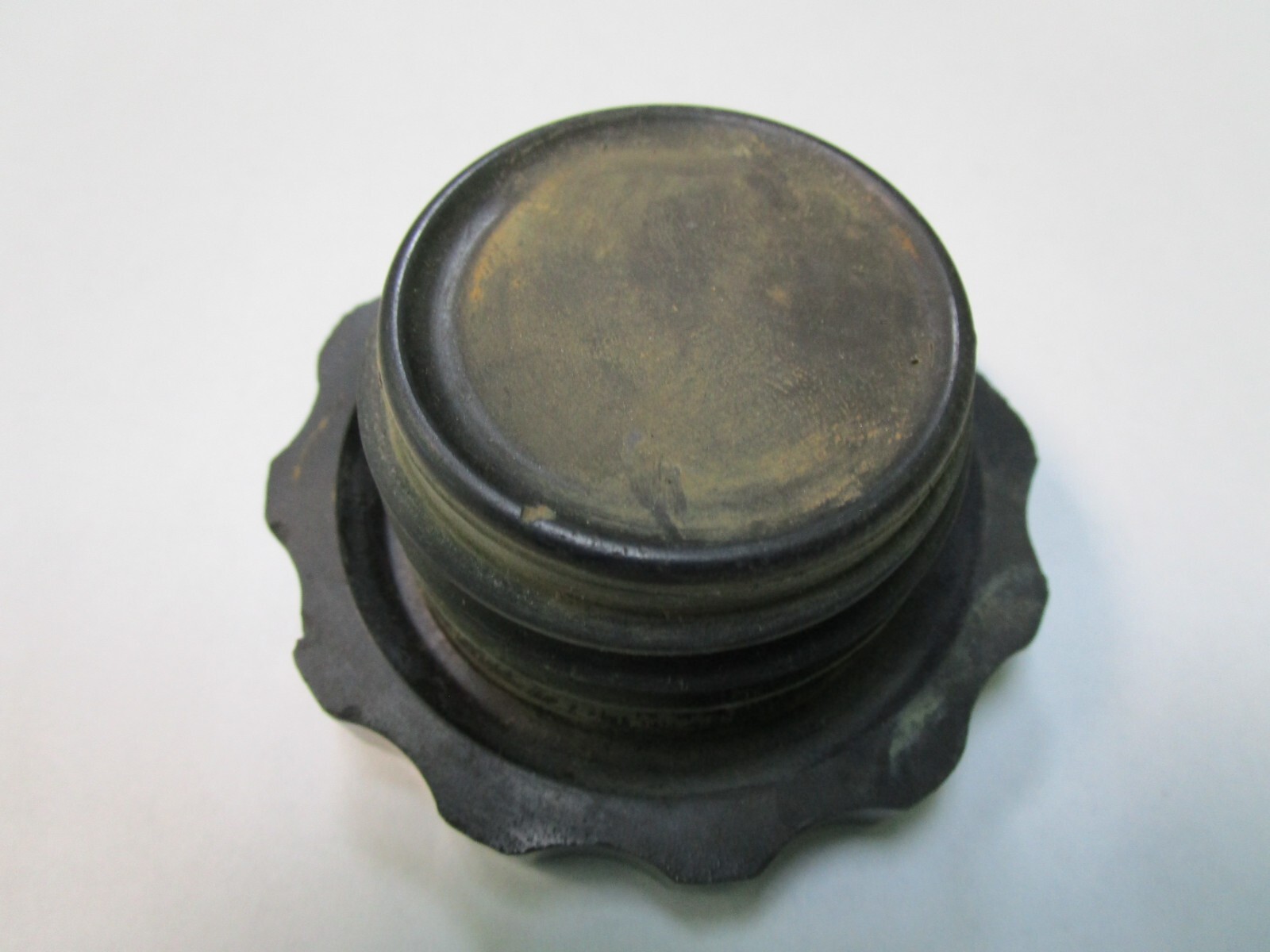 Rolls Royce Silver Cloud, Shadow, Corniche, Bentley S, T coolant fill cap UE3071