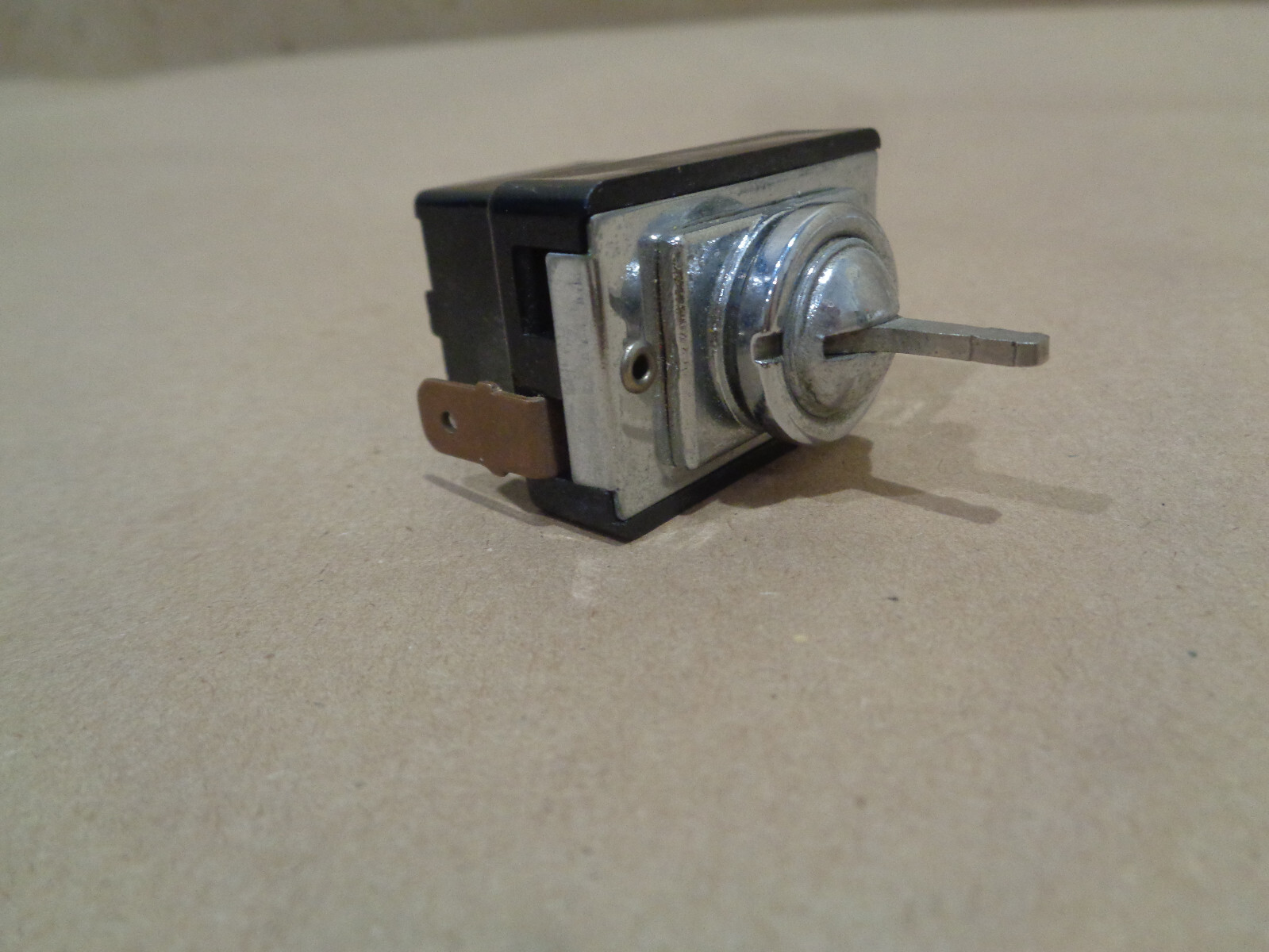 Ferrari 308 -Windshield Wiper Speed Control Switch P/N 60063104