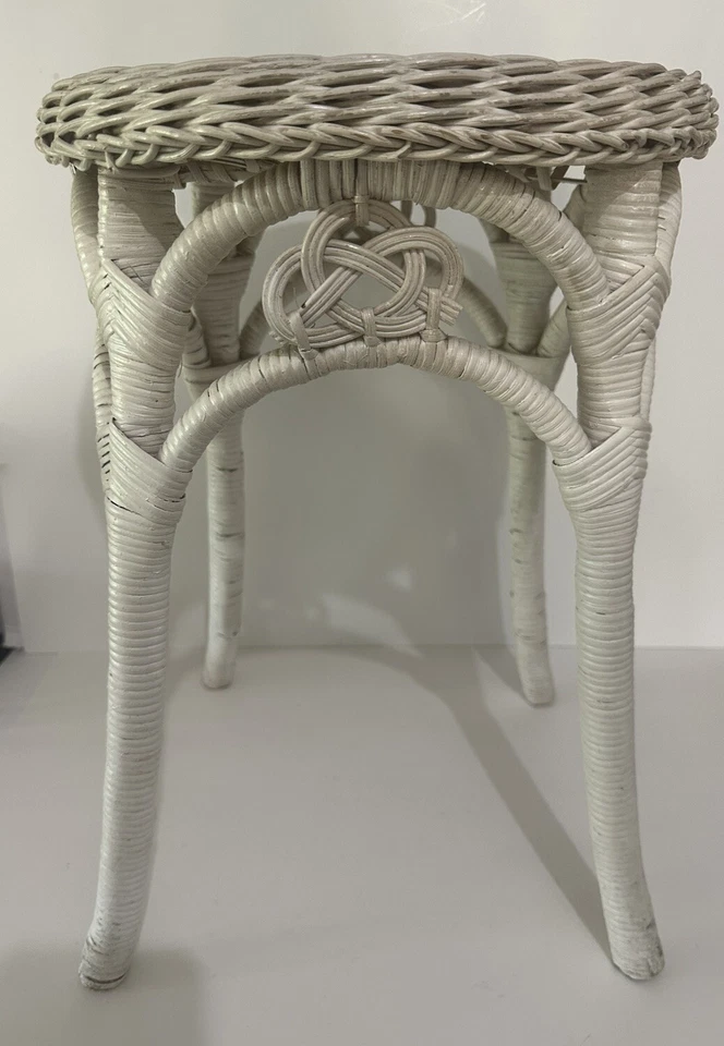 Vintage Wicker 4 Leg Vanity Stool Bathroom Bedroom White Plant Stand Side Table - Image 3 of 4