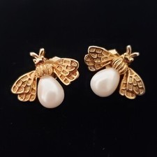 BEE EARRINGS BUMBLEE RETRO RARE COLLECTIBLE FUN FASHION COSTUME PIERCED