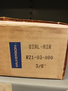 Wilkerson Compressed Air Regulator.  3/8 NPT  100CFM 180PSI