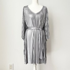 Halston Heritage Metallic Silver Pleated Dress Size 6 Disco Retro Cleopatra