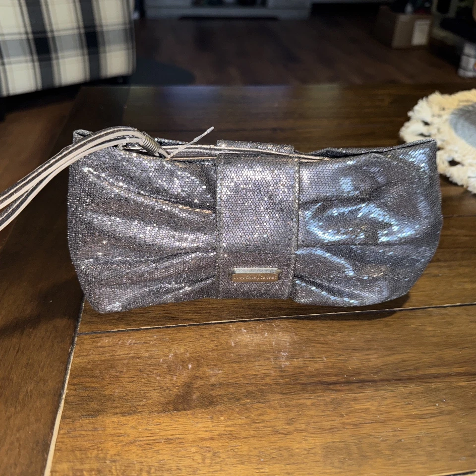 Wrist handbag Victoria Secret Silver Sequin Clutch Evening Bag - Image 2 of 4