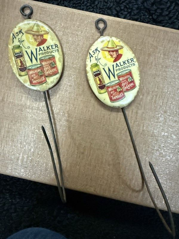 RARE VINTAGE Walker's Austex Products Oval Advertising Button w/ Receipt Hook TX