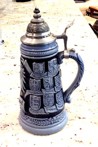 handarbeit German beer stein Deutschland Approx 9'' Tall