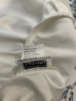 Natori Women s White Satin Half Slip Lace Hem One Size Polyester