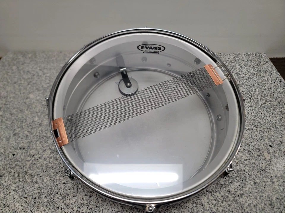 Винтажный малый барабан Ludwig Acrolite синий/оливковый значок 14 x 5 дюймов - Изображение 2 из 4