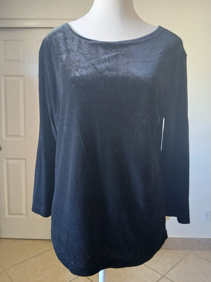 DRESSBARN Women’s Blouse Top L Velvet 3/4 Sleeve Crew Nick Stretch Minimalist - Image 2 of 4
