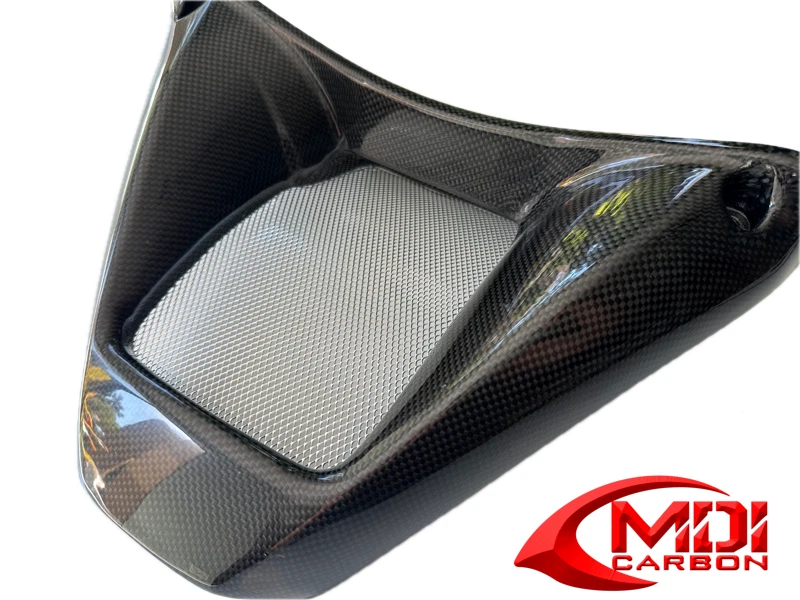 100% Carbon Fiber MV Agusta Brutale 920, 990R, 1090RR V Panel Oil Radiator Cover - Image 2 of 3