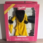 1999 Barbie Fashion Avenue Coat Collection Exclusive #22155 Vintage Retired NRFB