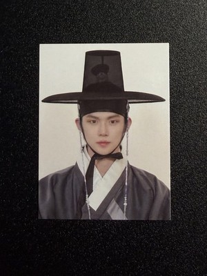 Kpop TXT Moa Membership Yeonjun Official ID Photo