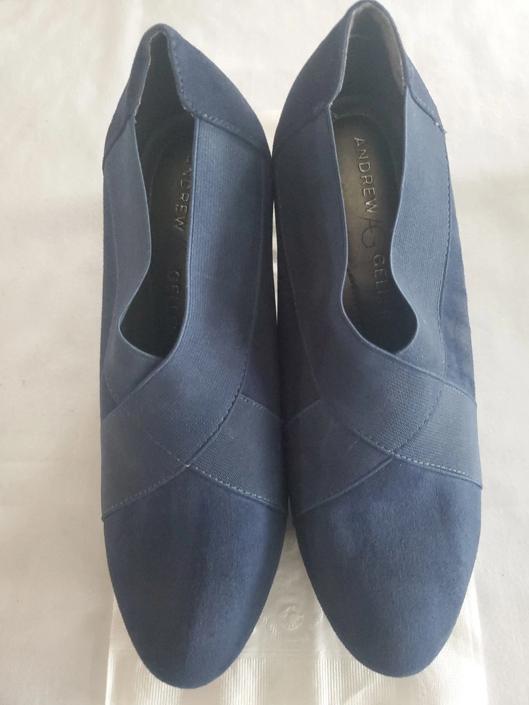 Andrew Geller Women’s "Kell" Heeled Navy Blue Stretch Shoes Sz. 7.5 Wide