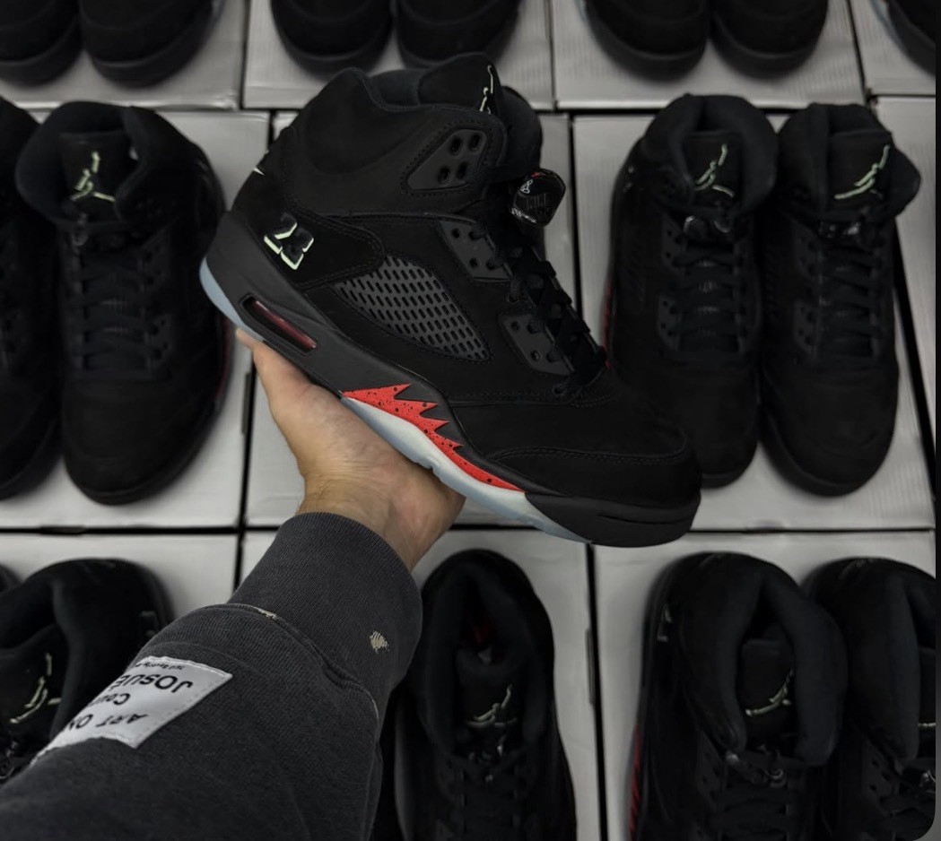 Jordan 5 Halloween (Early pairs) sizes 7.5, 8.5, 9, 10.5,11, 11.5 — product photo 1 of 6