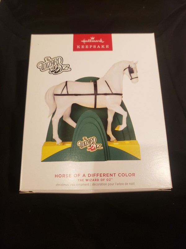 2023 Hallmark HORSE OF A DIFFERENT COLOR The Wizard of Oz Ornament NIB 
