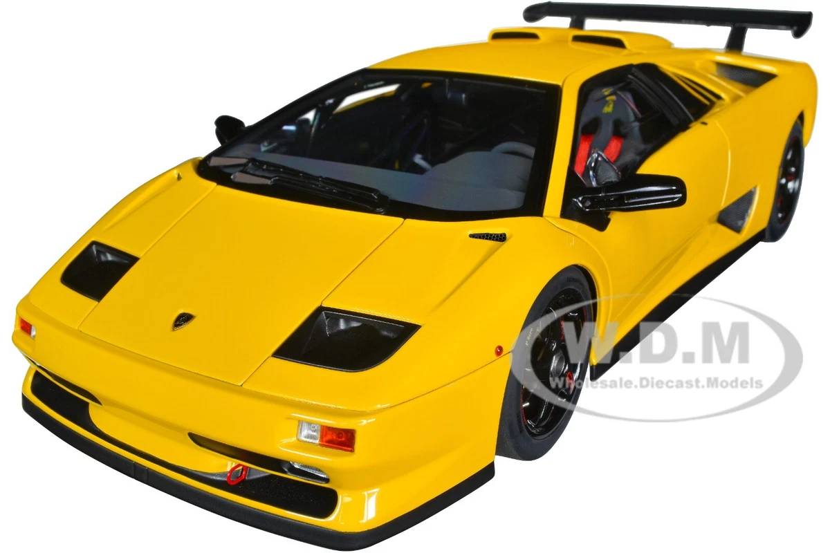 Xe mô hình LAMBORGHINI Reventon AUTOART tỉ lệ 1:18