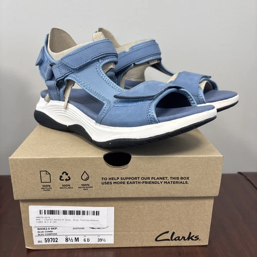 Clarks Wave2.0 Skip. Sandali con cinturino in tessuto nabuk blu taglia 8 5 (M)