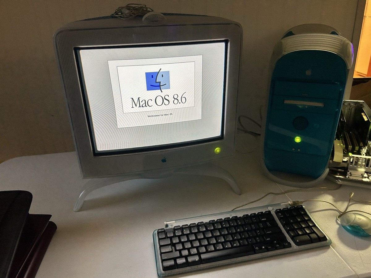 Vintage 1999 Working Apple Power Macintosh G3 Tower, Monitor