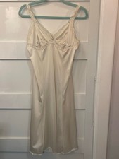 Vintage Olga Ivory Lace Slip Nightgown Size 38 Nylon