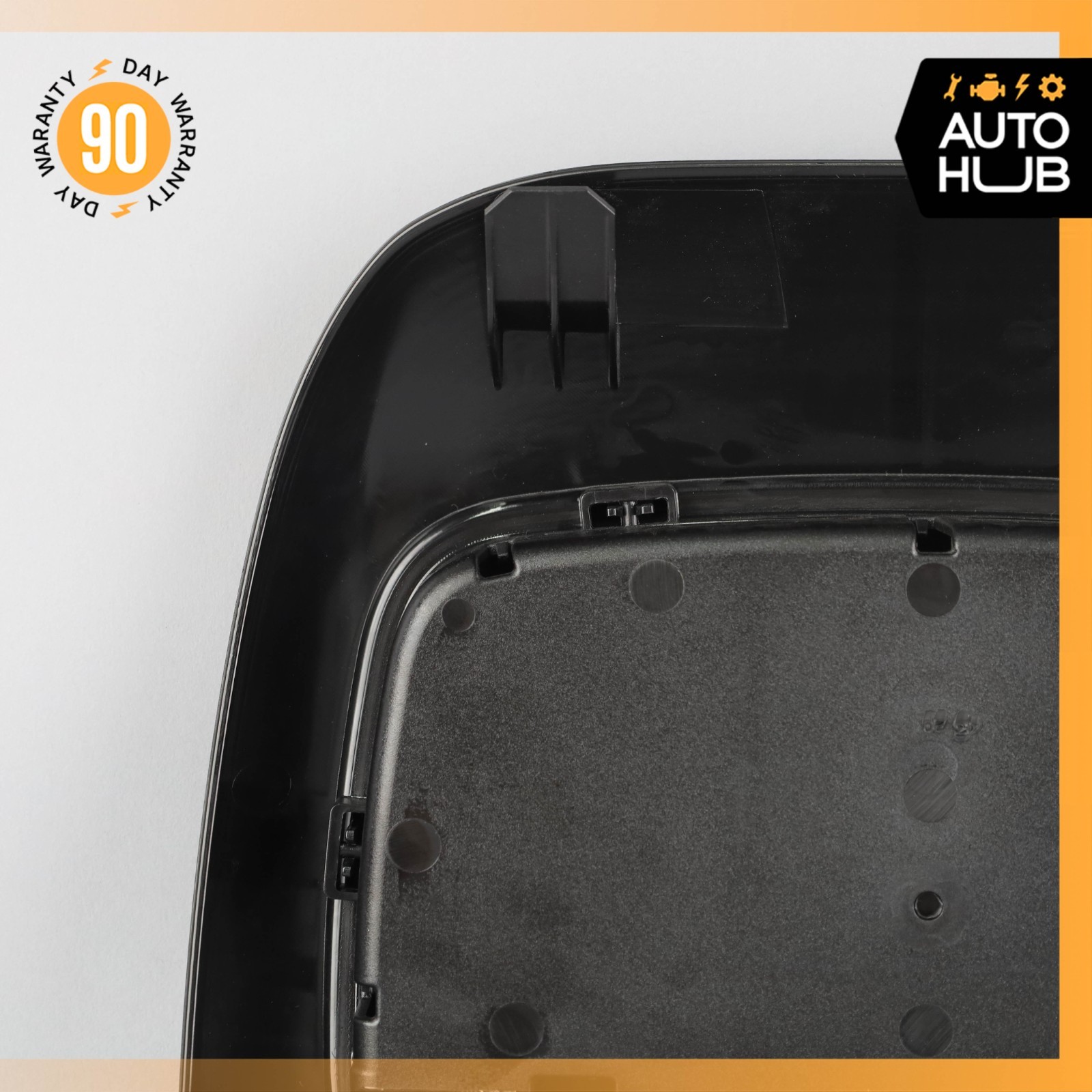 21-24 Maserati Levante M161 Interior Overhead Dome Light Lamp 06701628740 OEM
