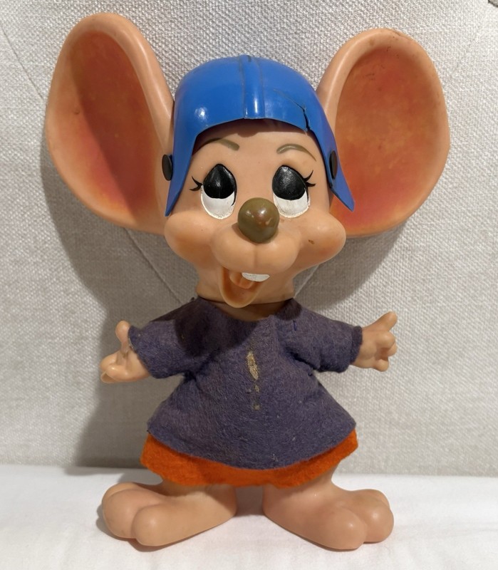 Vintage 9” Vinyl Topo Gigio Doll With Football Helmet - Roy Des Of Fla 1970