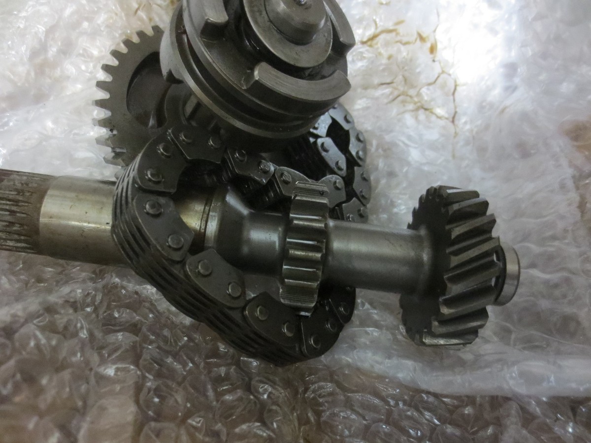 2004 Yamaha Bruin 350 4x4 ATV Few Tranny Transmission Gears (330
