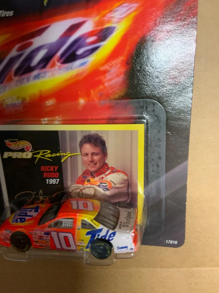 Team Hot Wheels Pro Racing Ricky Rudd #10 TIDE Upper Deck NASCAR 1997 Edition Foto 4 de 4
