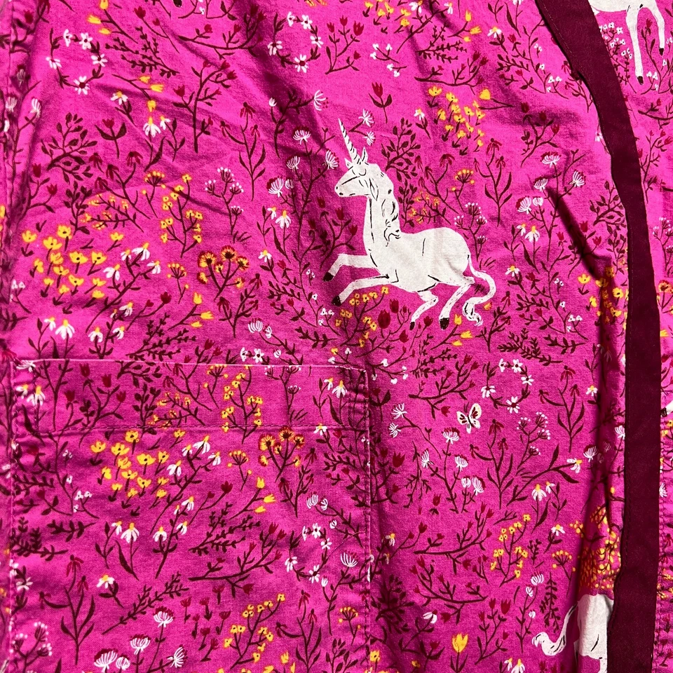Blusa Médica Hecha a Mano Enfermera Rosa Unicornio Floral Talla XS Cuello en V Kimono Médico  Foto 3 de 4