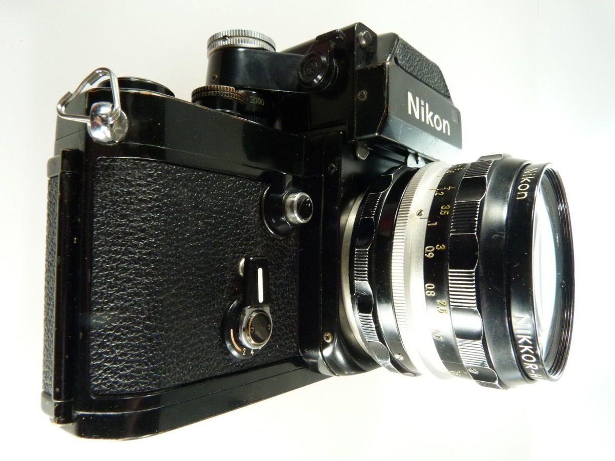 VINTAGE NIKON F2 PHOTOMIC Black SLR Film Camera w NIKKOR H 28/3.5