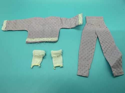 BARBIE Pajamas Lavendar/Lace Trim/ Floral Snap Fasteners & White Socks READ Desc - Picture 2 of 11