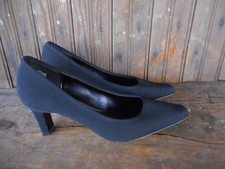 MOOTSIE TOOTSIE Black Classic Pumps 8 M -- 2 3/4" Heel Pre owned Formal Work