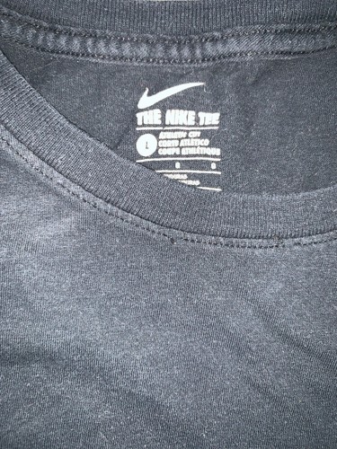 Preowned- Nike Distressed Graphic T-Shirt Boys (Size L) - Picture 3 of 3