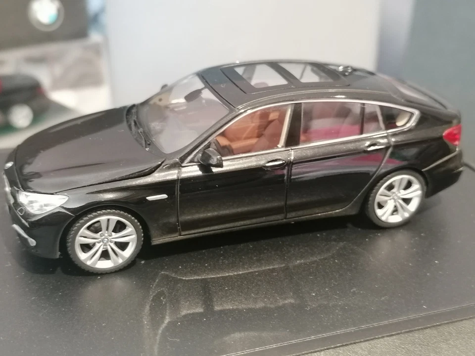 Schuco 1/43 BMW Serie 5 Gran Turismo MINT with Box Dealer Edition - Immagine 2 di 4