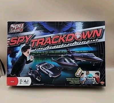 Spy Gear Spy Trackdown Find the Enemy Strategy Game Age 8+ Players 2-4 New