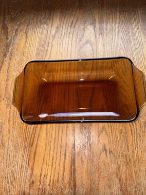 Fire-King Anchor Hocking Ovenware #44 - 1½ Quart 6x10 Amber Baking Dish.