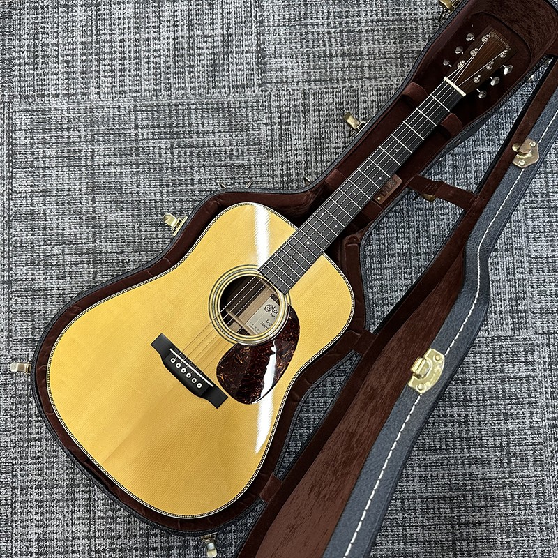 Acoustic Guitar Martin & Co. D-28 Marquis 2011 Natural Good